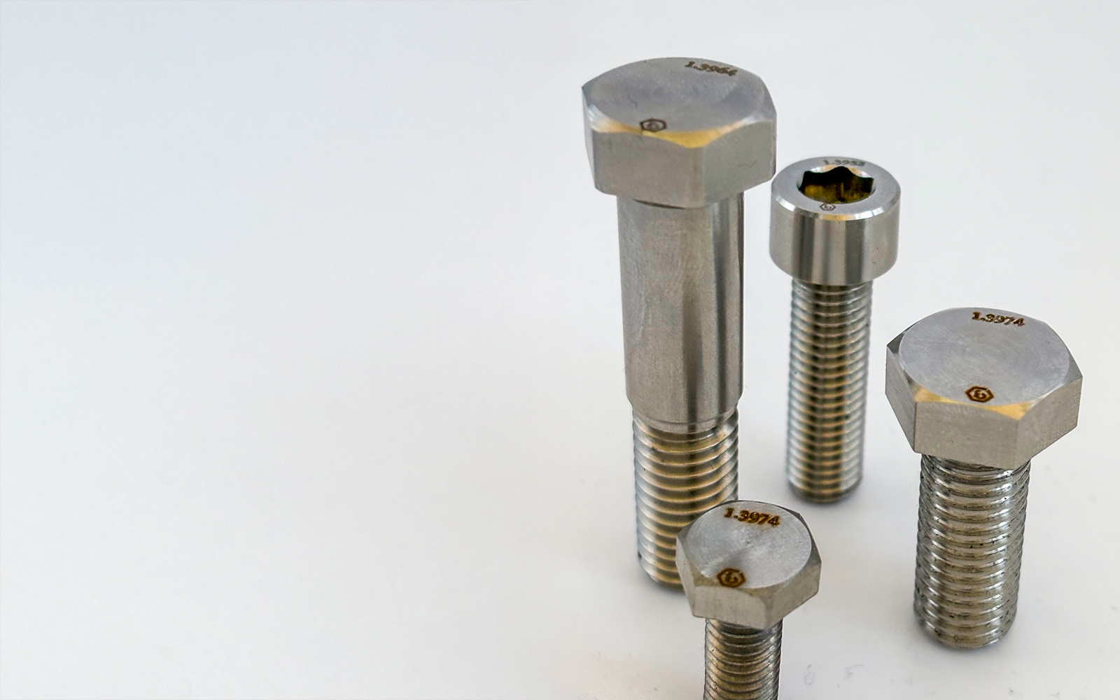 Nichtmagnetische Schrauben